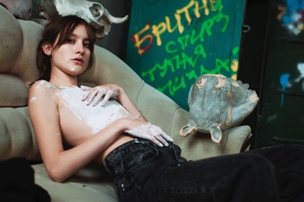 Isabella, 8 905 041-03-12